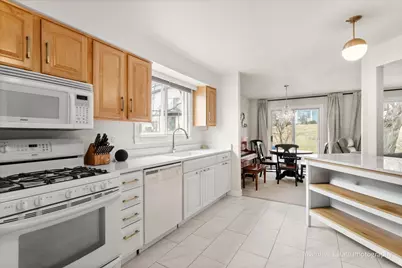 2404 Danbury Drive #B1, Woodridge, IL 60517 - Photo 8