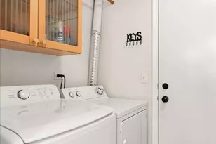 2404 Danbury Dr, Woodridge, IL 60517 - Photo 10