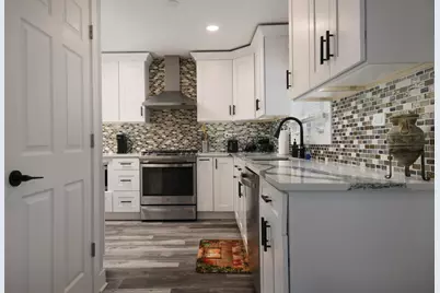 730 Skyline Drive, Barrington, IL 60010 - Photo 8