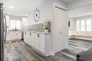 730 Skyline Dr, Barrington, IL 60010 - Photo 6