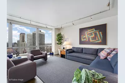 330 W Diversey Parkway #2701, Chicago, IL 60657 - Photo 8