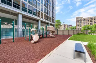 330 W Diversey Pkwy, Chicago, IL 60657 - Photo 28