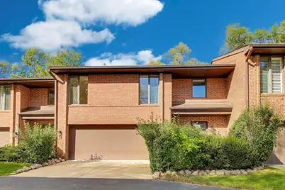 300 Boardwalk Place, Park Ridge, IL 60068 - Photo 1