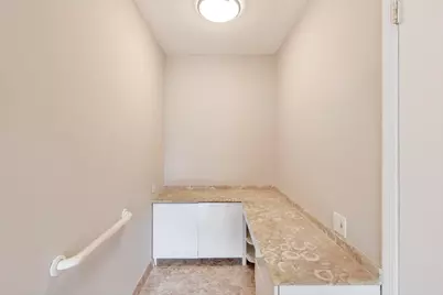 300 Boardwalk Place, Park Ridge, IL 60068 - Photo 20