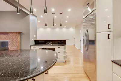 300 Boardwalk Place, Park Ridge, IL 60068 - Photo 12