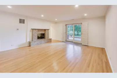 300 Boardwalk Place, Park Ridge, IL 60068 - Photo 34