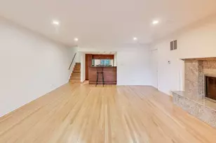 300 Boardwalk Pl, Park Ridge, IL 60068 - Photo 36