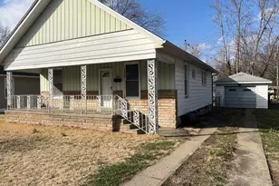 1109 W Adams St, Herrin, IL 62948 - Photo 2