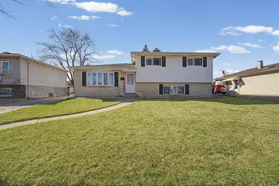 102 S Adeline Avenue, Addison, IL 60101 - Photo 2