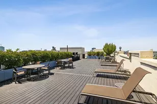 758 N Larrabee St, Chicago, IL 60654 - Photo 24