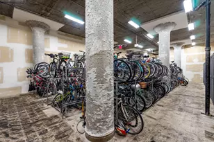 758 N Larrabee St, Chicago, IL 60654 - Photo 22