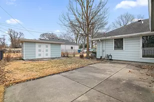 600 E Mulberry St, Watseka, IL 60970 - Photo 22