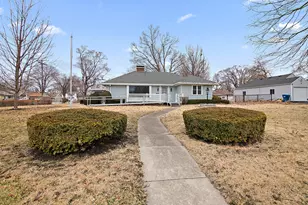 600 E Mulberry St, Watseka, IL 60970 - Photo 2