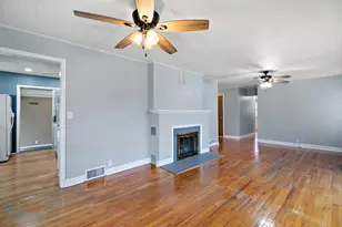 600 E Mulberry St, Watseka, IL 60970 - Photo 6