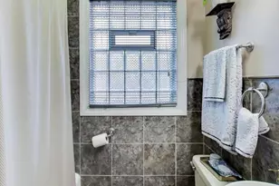 6714 W Diversey Ave, Chicago, IL 60707 - Photo 18