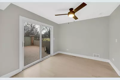 101 W Brighton Place, Mount Prospect, IL 60056 - Photo 10