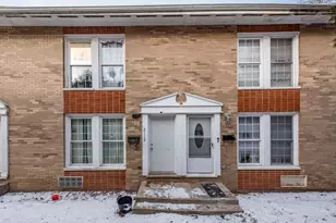 2112 Hebron Ave, Zion, IL 60099 - Photo 1