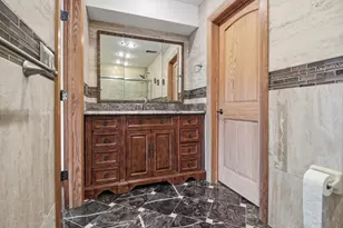 9529 Bronx Ave, Skokie, IL 60077 - Photo 16