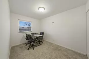 234 Malibu Dr, Bolingbrook, IL 60440 - Photo 12