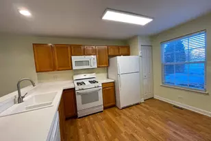 2043 Orchard Ln, Carpentersville, IL 60110 - Photo 6