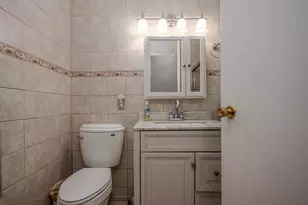 2S164 Beaumont Ln, Lombard, IL 60148 - Photo 16