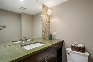 1910 N Larrabee St, Chicago, IL 60614 - Photo 10