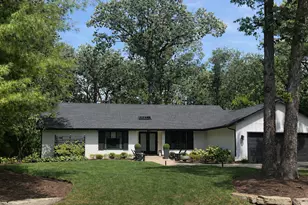 1828 White Fence Ln, Libertyville, IL 60048 - Photo 2