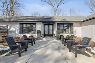 1828 White Fence Ln, Libertyville, IL 60048 - Photo 4