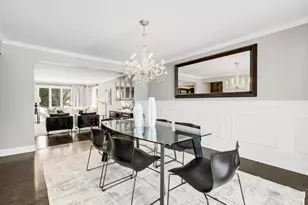 2S630 Ave Chateaux E, Oak Brook, IL 60523 - Photo 8