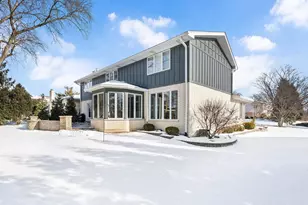 2S630 Ave Chateaux E, Oak Brook, IL 60523 - Photo 40