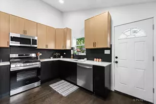 600 N Iowa Ave, Villa Park, IL 60181 - Photo 12