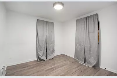 527 S Calumet Avenue, Aurora, IL 60506 - Photo 8