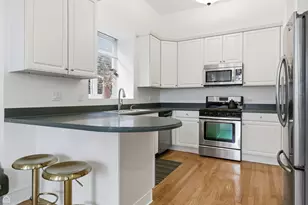 2833 N Burling St, Chicago, IL 60657 - Photo 10
