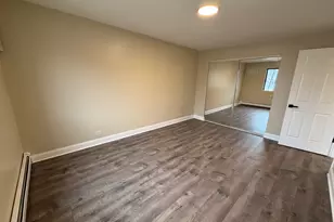 10 Parkside Ct, Vernon Hills, IL 60061 - Photo 18