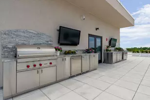 105 S Cottage Hill Ave, Elmhurst, IL 60126 - Photo 22