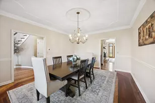 8S230 Hampton Cir, Naperville, IL 60540 - Photo 4