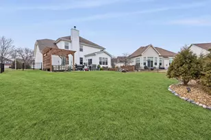 2380 River Hills Ln, Bolingbrook, IL 60490 - Photo 34