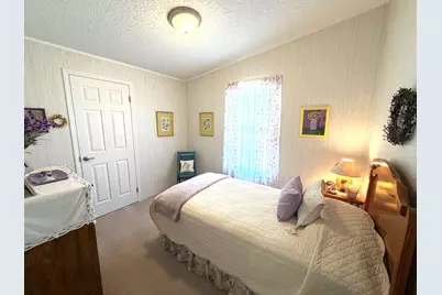 392 W Shirley Lane, Richview, IL 62877 - Photo 10