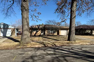 4524 Newcastle Rd, Rockford, IL 61108 - Photo 1