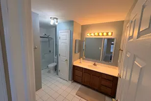 647 Beaver Ct, Naperville, IL 60563 - Photo 10