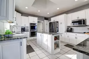 1117 Melody Hills Dr, Fulton, IL 61252 - Photo 4