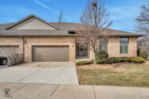 9306 Fox Run Cir, Frankfort, IL 60423 - Photo 2