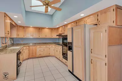 9306 Fox Run Circle, Frankfort, IL 60423 - Photo 12