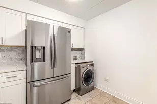 8620 W 95th St, Hickory Hills, IL 60457 - Photo 8