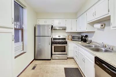 922 W Fullerton Avenue #1, Chicago, IL 60614 - Photo 8