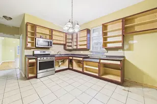 6940 S Bishop St, Chicago, IL 60636 - Photo 14