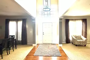 705 Blue Ridge Dr, Streamwood, IL 60107 - Photo 4