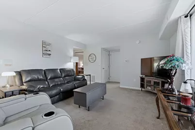 5130 Midlothian #1207, Crestwood, IL 60418 - Photo 8