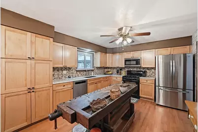 28007 Brickville Road, Sycamore, IL 60178 - Photo 4