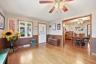 28007 Brickville Rd, Sycamore, IL 60178 - Photo 8